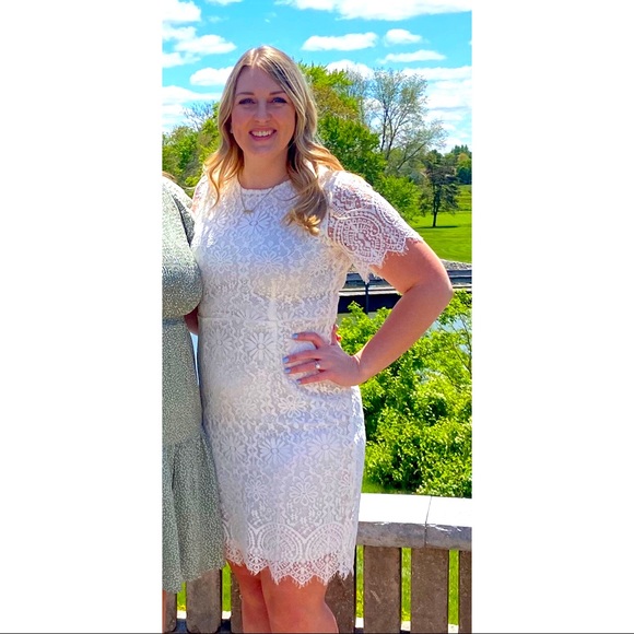 Dresses & Skirts - White lace cocktail dress